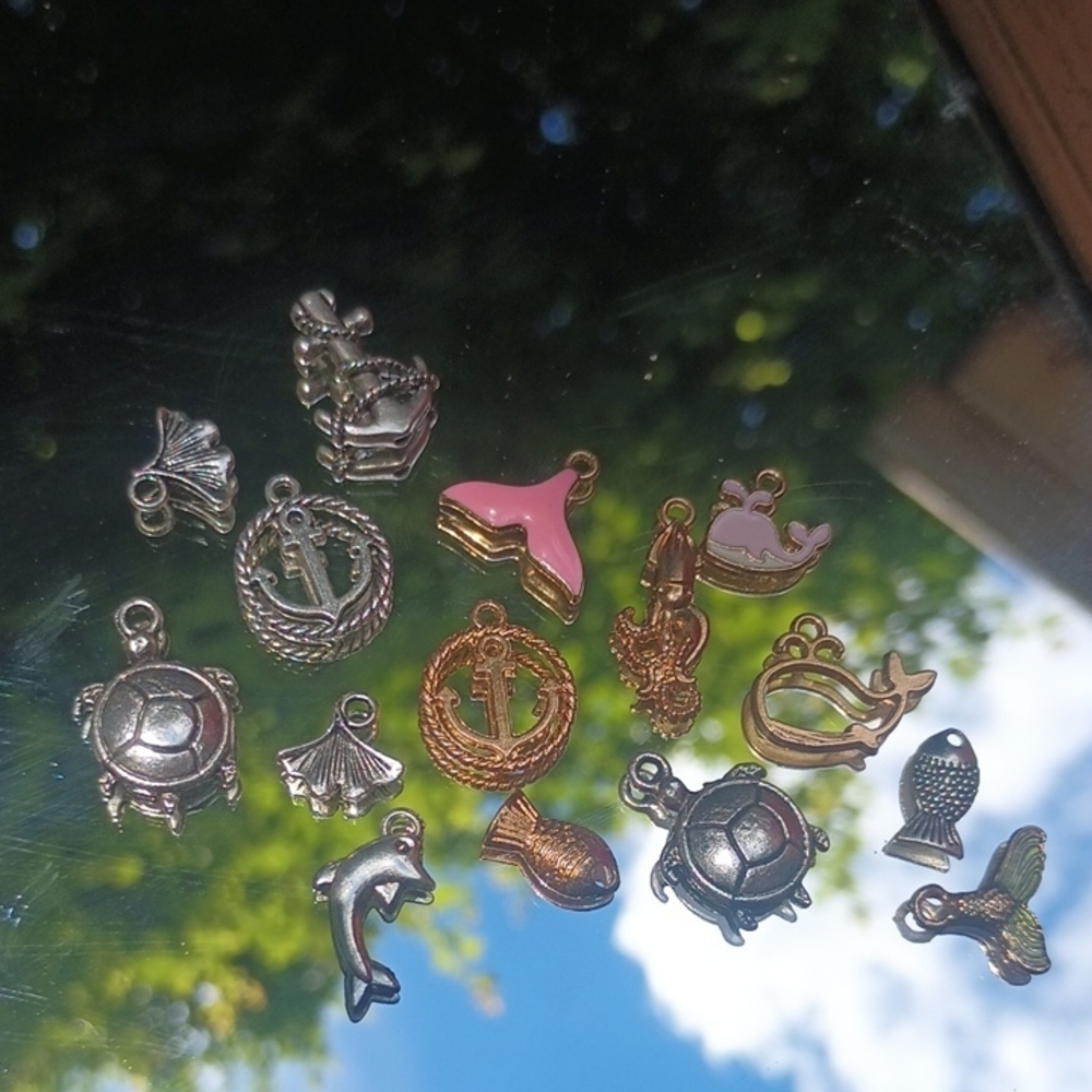 π¦ Sea Life Charms - Picture 1 of 5